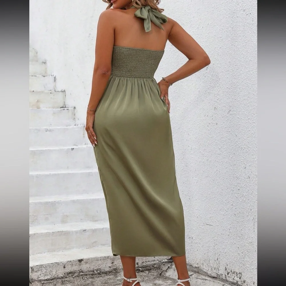 Luxe plus pleated halter maxi dress - Picture 8 of 12
